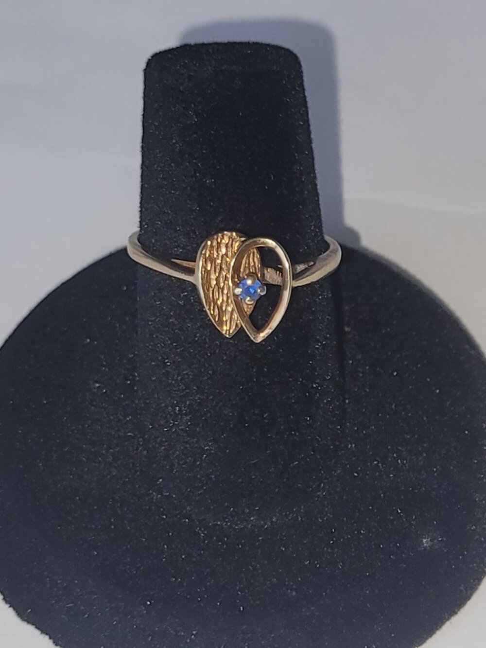 Vintage Blue Spinel Stone Gold Ring 10k